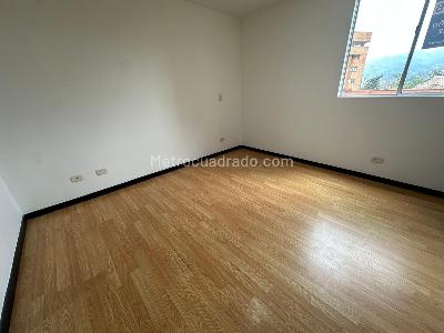 Apartamento en venta en La Pilarica, Medellín · foto 10 de 13