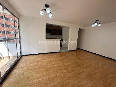 Apartamento en venta en La Pilarica, Medellín · foto 3 de 13