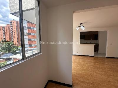Apartamento en venta en La Pilarica, Medellín · foto 4 de 13