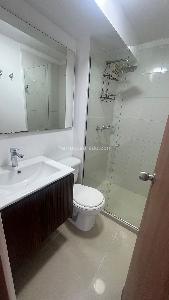 Apartamento en venta en Loma De Los Bernal, Medellín · foto 8 de 11