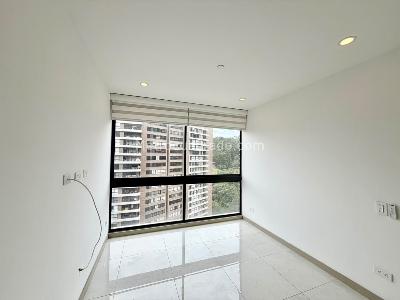 Apartamento en venta en Altos Del Poblado, Medellín · foto 10 de 13