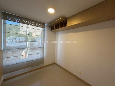 Apartamento de 2 alcobas en arriendo en Alto De Las Palmas, Medellín, 70 m² · foto 10 de 12