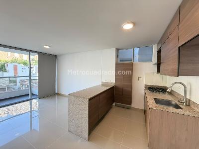 Apartamento de 2 alcobas en arriendo en Alto De Las Palmas, Medellín, 70 m² · foto 3 de 12