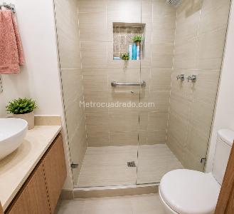 Apartamento de 3 alcobas en venta en La Castellana, Medellín, 79 m² · foto 5 de 11