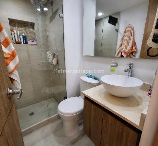 Apartamento de 3 alcobas en venta en La Castellana, Medellín, 79 m² · foto 9 de 11