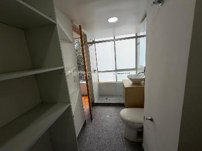 Apartamento de 3 alcobas en venta en Los Balsos 1, Medellín, 130 m² · foto 15 de 17