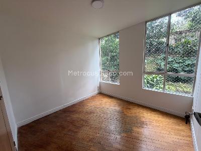 Apartamento de 3 alcobas en venta en Los Balsos 1, Medellín, 130 m² · foto 9 de 17