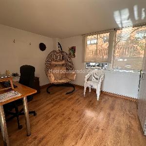 Apartamento de 2 alcobas en venta en Alto De Las Palmas, Medellín, 65 m² · foto 4 de 6