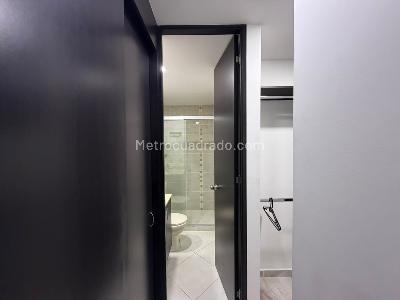 Apartamento en arriendo en Ciudad Del Rio, Medellín · foto 8 de 11