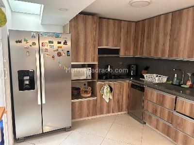 Casa de 3 alcobas en venta en Alto De Las Flores, Sabaneta, 135 m² · foto 4 de 20