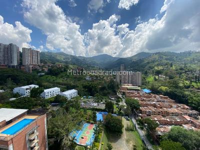 Apartamento de 3 alcobas en venta en La Doctora, Sabaneta, 74 m² · foto 2 de 12