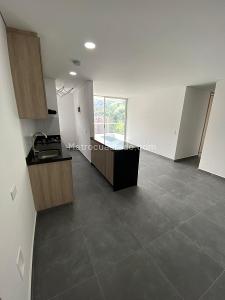 Apartamento de 3 alcobas en venta en La Doctora, Sabaneta, 74 m² · foto 5 de 12