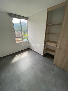 Apartamento de 3 alcobas en venta en La Doctora, Sabaneta, 74 m² · foto 8 de 12