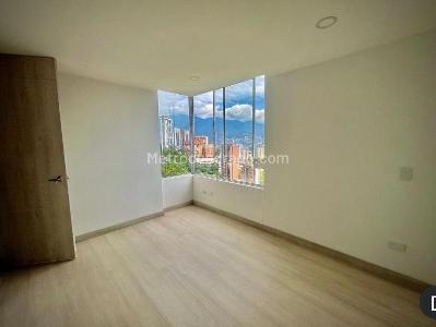 Apartamento de 2 alcobas en venta en Las Lomitas, Sabaneta, 79 m² · foto 6 de 12