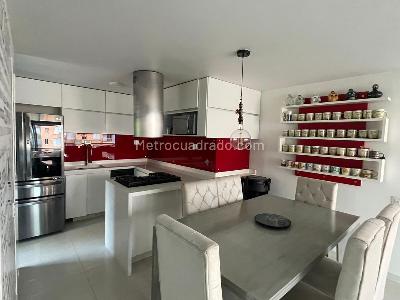 Apartamento de 3 alcobas en venta en Castropol, Medellín, 117 m² · foto 6 de 15