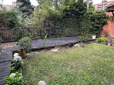 Casa de 3 alcobas en venta en Loma Del Chocho, Envigado, 240 m² · foto 12 de 15