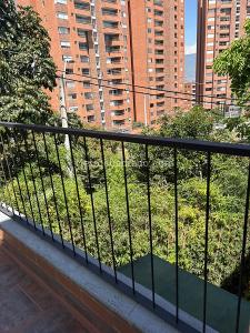 Casa de 3 alcobas en venta en El Esmeraldal, Envigado, 277 m² · foto 12 de 20