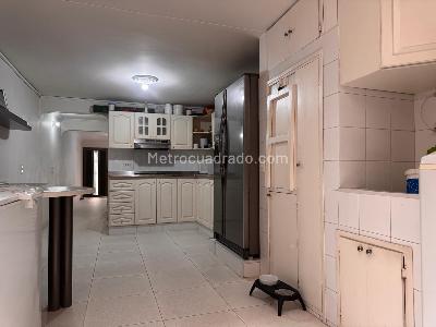 Casa de 4 alcobas en venta en La Paz, Envigado, 164 m² · foto 2 de 13