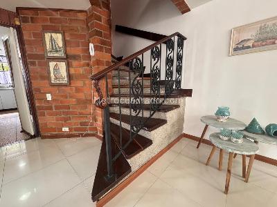 Casa de 2 alcobas en venta en Loma Del Escobero, Envigado, 185 m² · foto 8 de 20