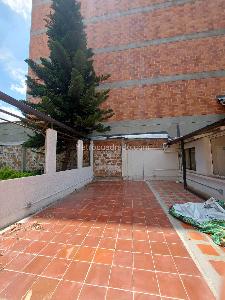 Casa de 4 alcobas en venta en Bolivariana, Medellín, 323 m² · foto 6 de 12