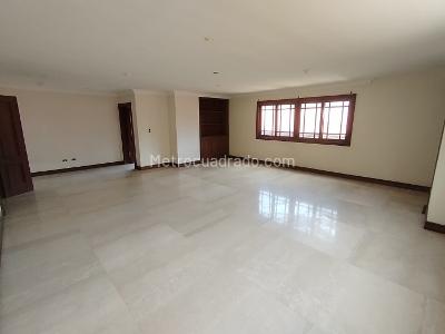 Casa de 5 alcobas en venta en Pance, Cali · foto 8 de 20