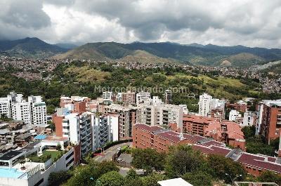 Apartamento de 2 alcobas en venta en Santa Teresita, Cali, 168 m² · foto 13 de 20