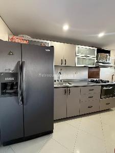 Apartamento en venta en Loma De Los Bernal, Medellín · foto 9 de 11