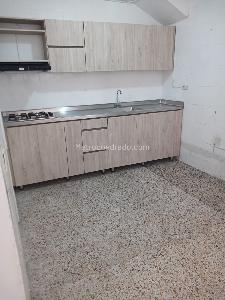 Casa de 3 alcobas en venta en La America, Medellín, 127 m² · foto 3 de 12