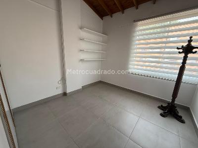 Apartamento en venta en Loma Del Escobero, Envigado · foto 14 de 20