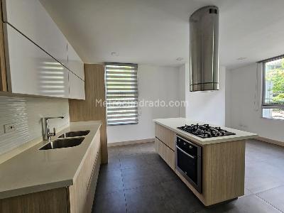 Apartamento de 1 alcoba en venta en Cristales, Cali, 65 m² · foto 4 de 13