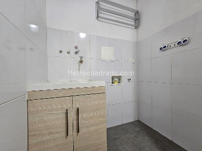 Apartamento de 1 alcoba en venta en Cristales, Cali, 65 m² · foto 9 de 13
