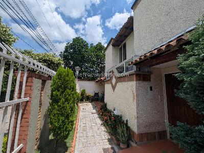 Casa de 3 alcobas en venta en Molinos, Floridablanca, 86 m² · foto 17 de 20