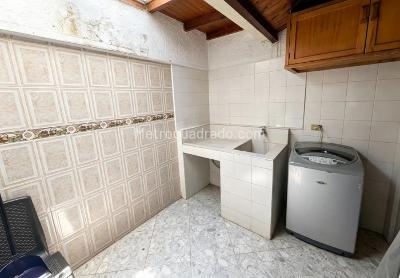 Casa de 3 alcobas en venta en Molinos, Floridablanca, 86 m² · foto 8 de 20