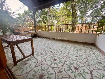 Casa de 4 alcobas en venta en La Floresta, Medellín, 156 m² · foto 8 de 10