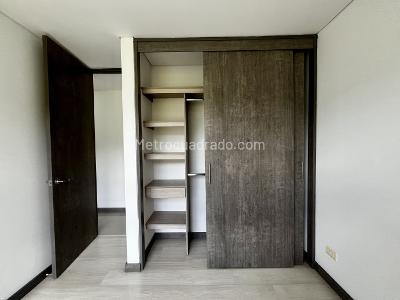 Apartamento en venta en El Chingui, Envigado · foto 10 de 17