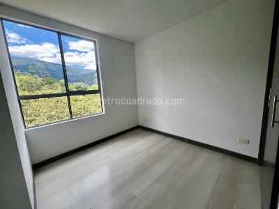 Apartamento en venta en El Chingui, Envigado · foto 12 de 17