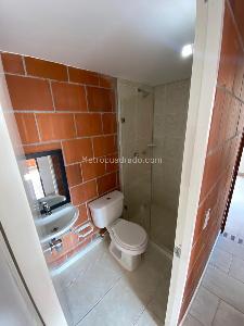 Apartamento en venta en Pajarito, Medellín · foto 7 de 9