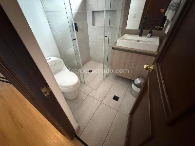 Casa de 3 alcobas en venta en Altos Del Poblado, Medellín, 200 m² · foto 11 de 15