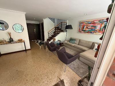 Casa de 3 alcobas en venta en Altos Del Poblado, Medellín, 200 m² · foto 3 de 15