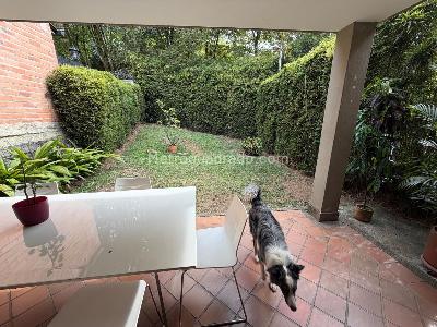 Casa de 3 alcobas en venta en Altos Del Poblado, Medellín, 200 m² · foto 4 de 15