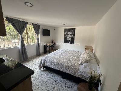 Casa de 3 alcobas en venta en Altos Del Poblado, Medellín, 200 m² · foto 6 de 15