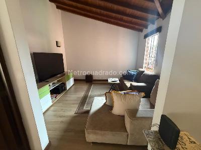 Casa de 3 alcobas en venta en Altos Del Poblado, Medellín, 200 m² · foto 9 de 15