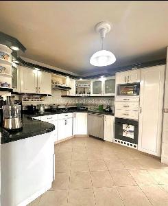Casa de 4 alcobas en venta en El Bosque, Floridablanca, 387 m² · foto 4 de 10