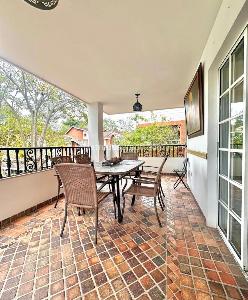 Casa de 4 alcobas en venta en El Bosque, Floridablanca, 387 m² · foto 9 de 10