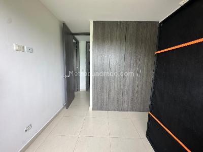 Apartamento de 3 alcobas en venta en Palomitas, Floridablanca, 76 m² · foto 12 de 20
