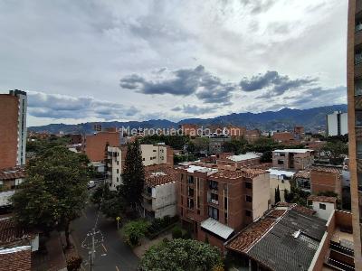 Apartamento en venta en Laureles, Medellín · foto 4 de 19