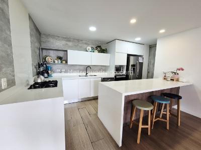 Apartamento en venta en Loma De Las Brujas, Envigado · foto 2 de 20