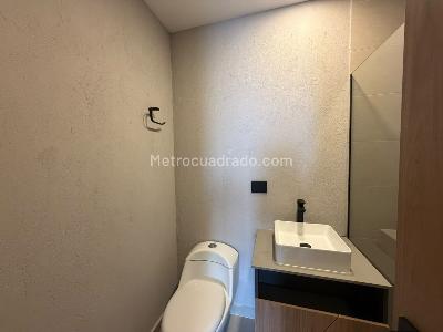 Apartamento en arriendo en Ciudad Del Rio, Medellín · foto 8 de 18