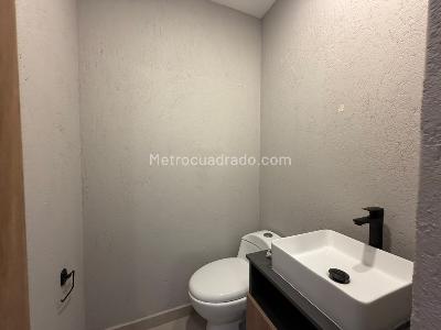 Apartamento en arriendo en Ciudad Del Rio, Medellín · foto 9 de 18