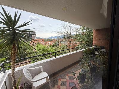 Apartamento de 3 alcobas en venta en El Diamante 2, Medellín, 150 m² · foto 4 de 20